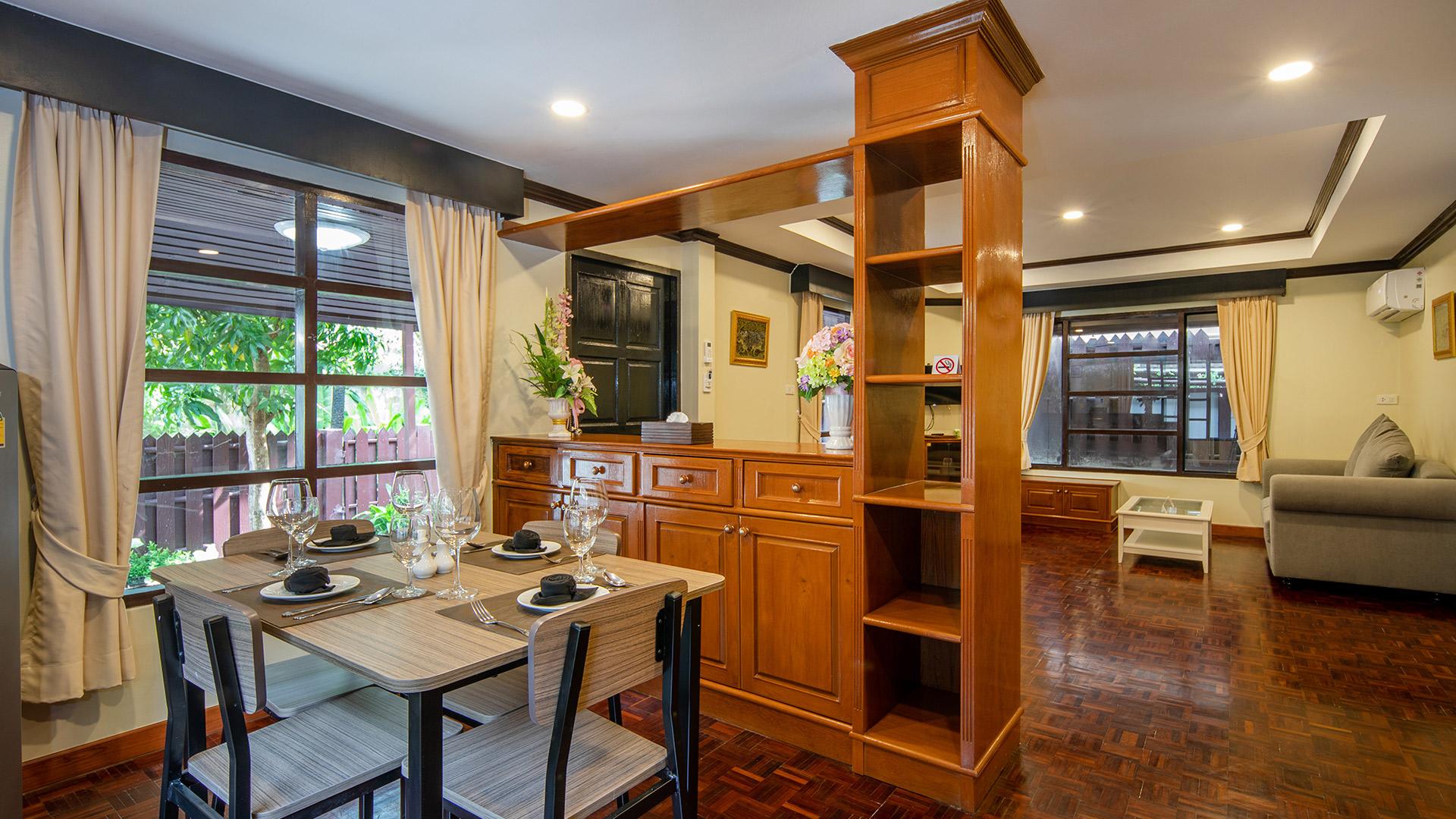 Zugang zum Pool – Princess Kamala Beachfront