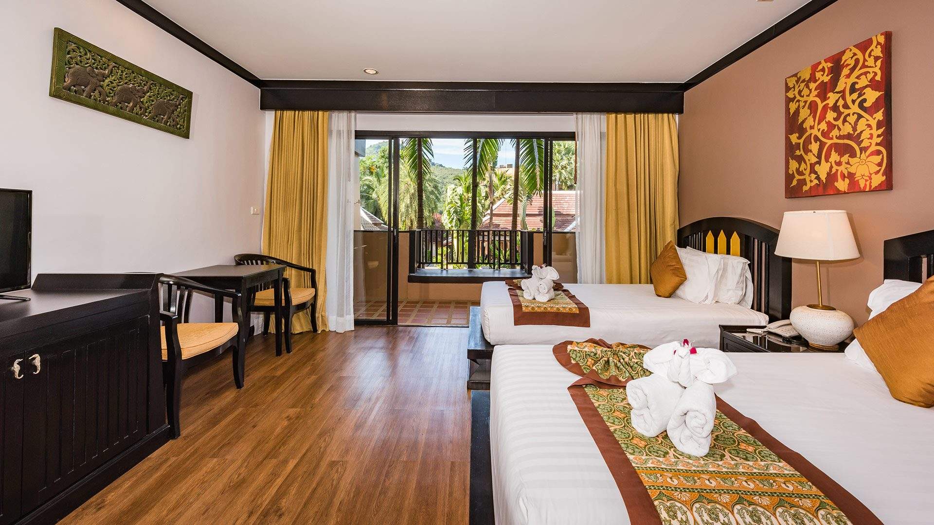 Deluxe-Poolblick - Princess Kamala Strandpromenade